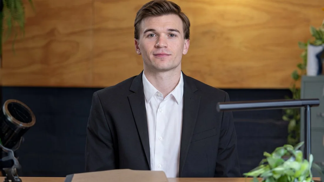 Avatar de IA: Daniel, comercial de tu equipo