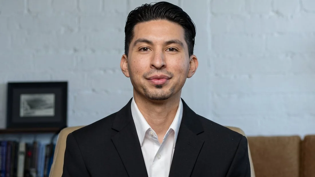Avatar de IA: Sergio, responsable de compras